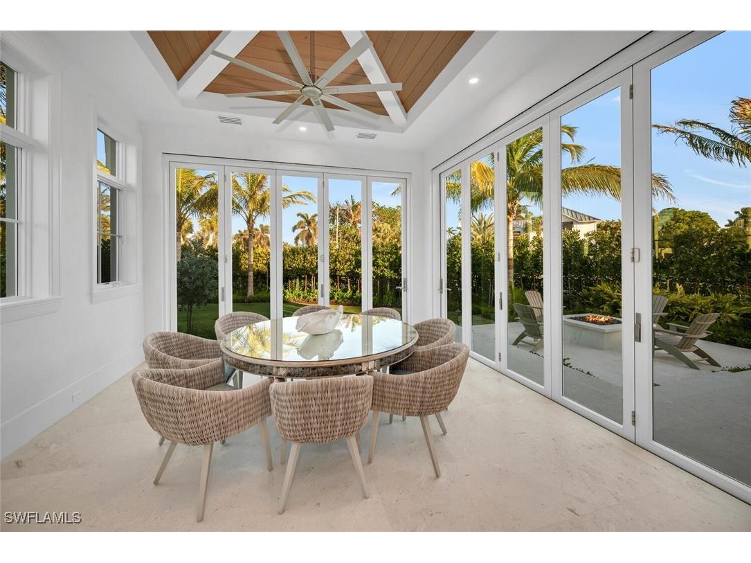 330 Broad Avenue N Naples FL 34102 226004065 image25