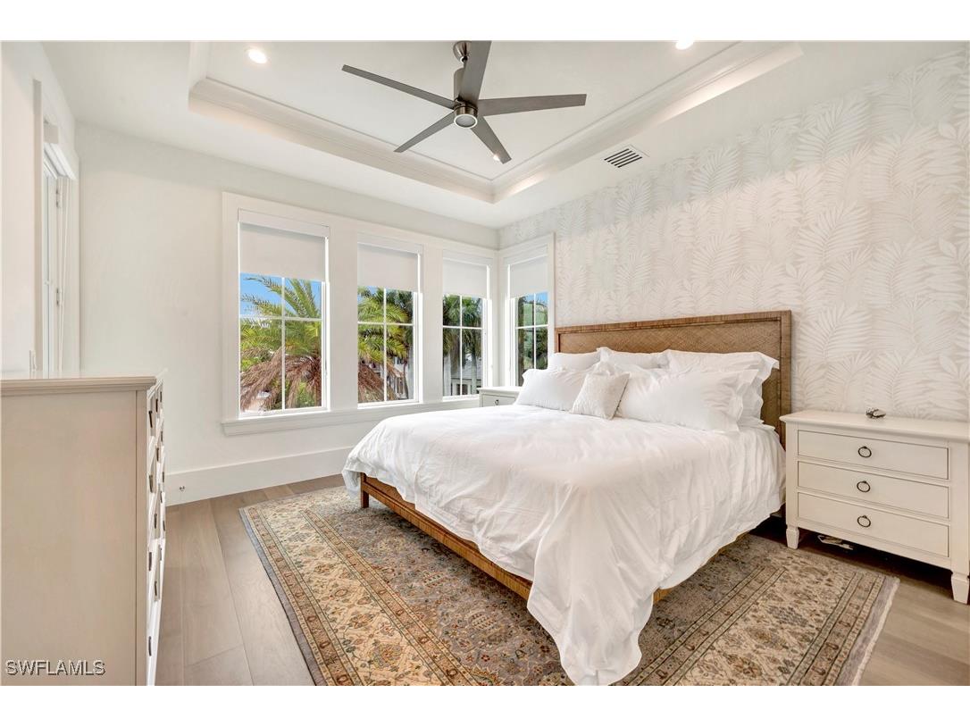 330 Broad Avenue N Naples FL 34102 226004065 image37