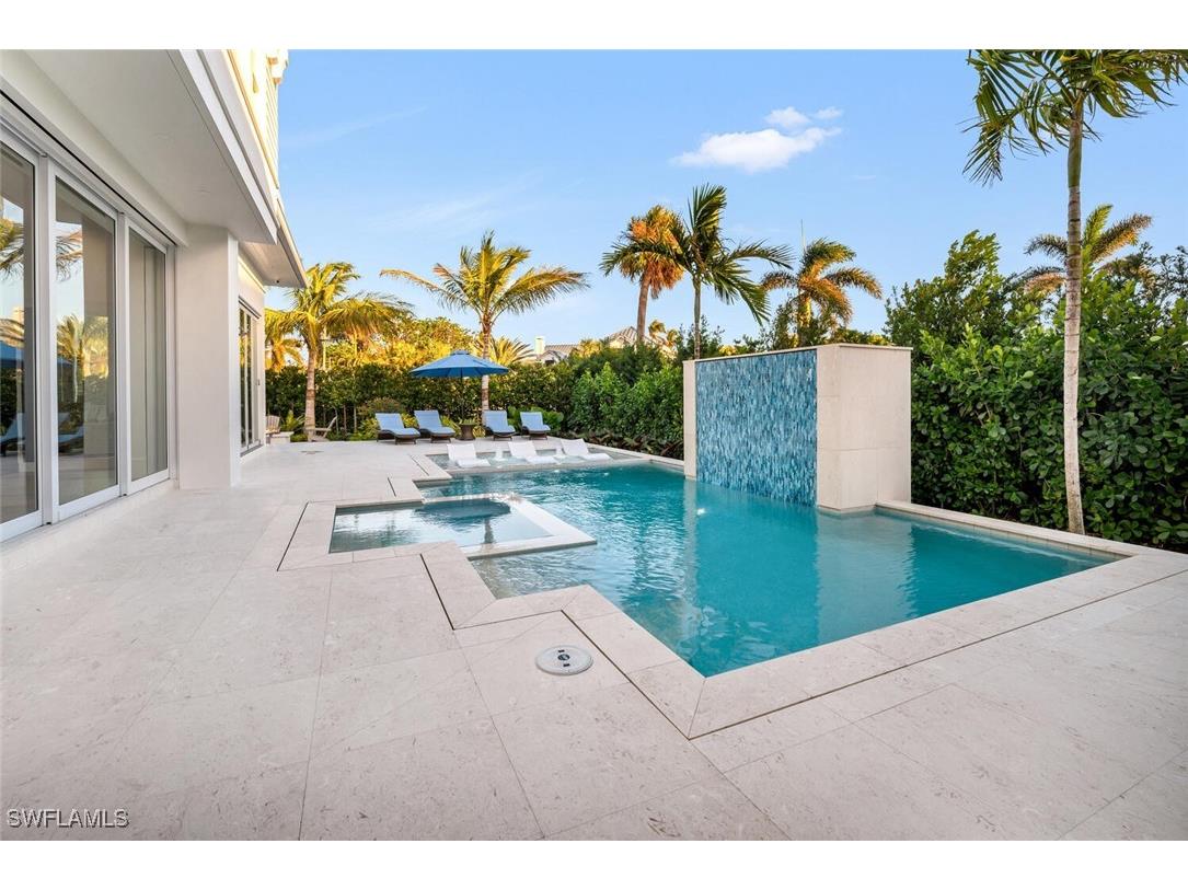 330 Broad Avenue N Naples FL 34102 226004065 image41