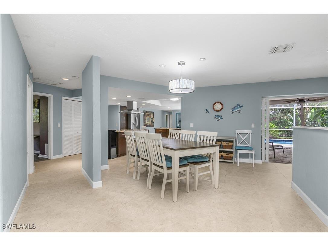 330 Country Club Drive Naples FL 34110 225078197 image10