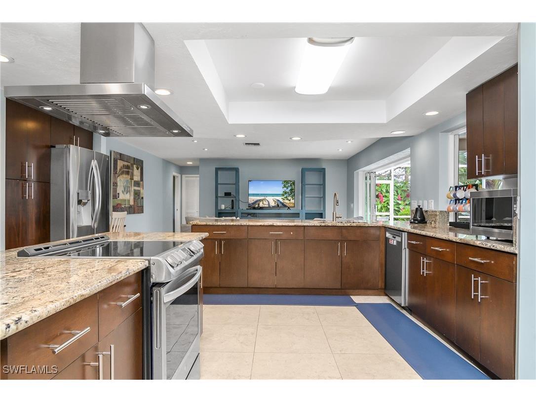 330 Country Club Drive Naples FL 34110 225078197 image12