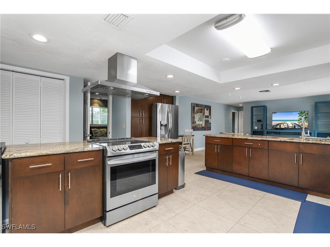 330 Country Club Drive Naples FL 34110 225078197 image13