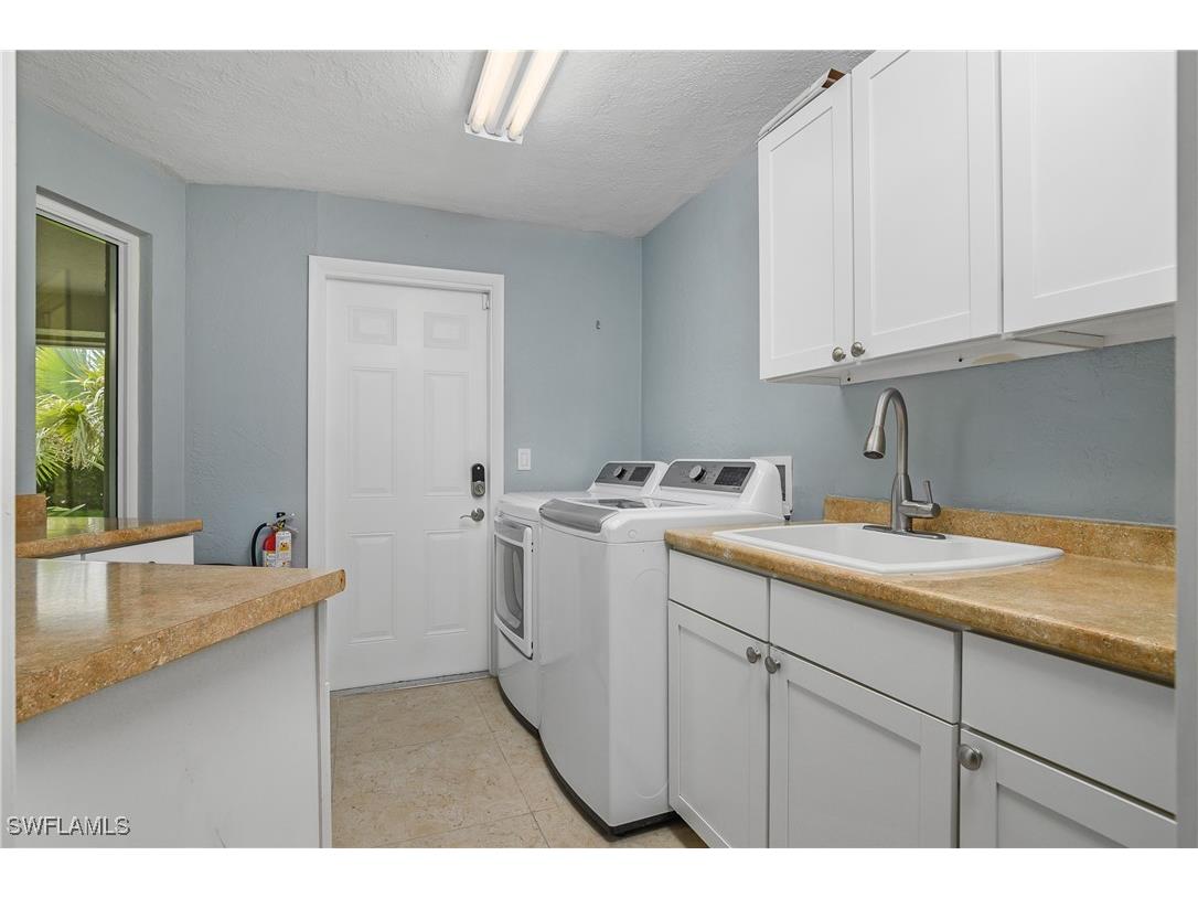 330 Country Club Drive Naples FL 34110 225078197 image34