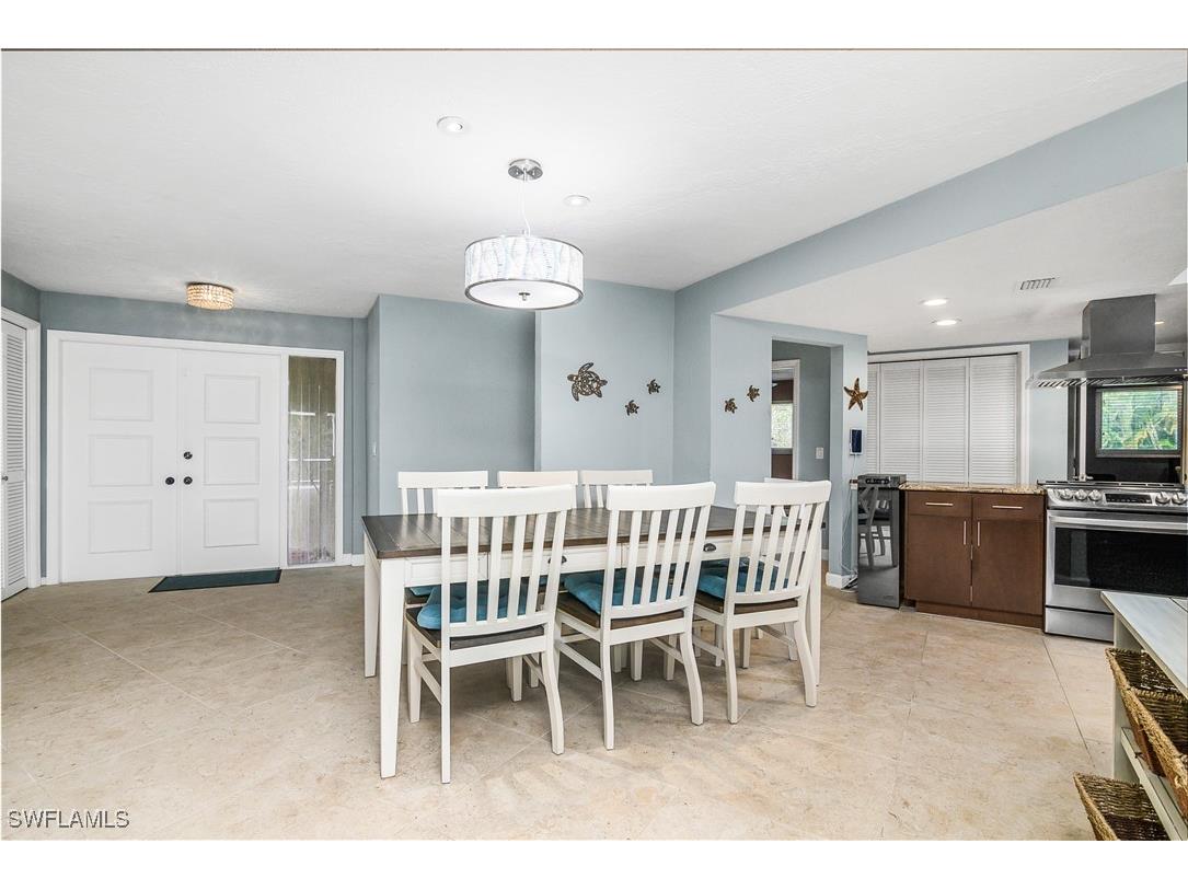 330 Country Club Drive Naples FL 34110 225078197 image9