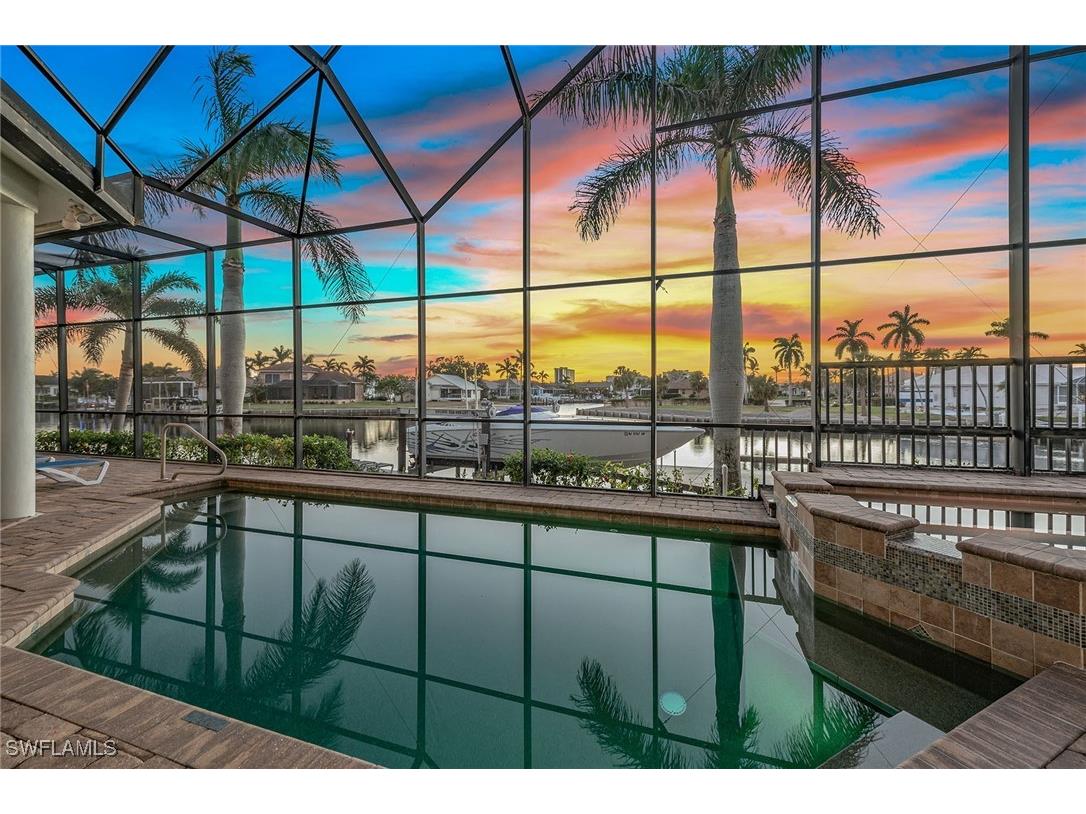 330 Edgewater Court Marco Island FL 34145 225017587 image1