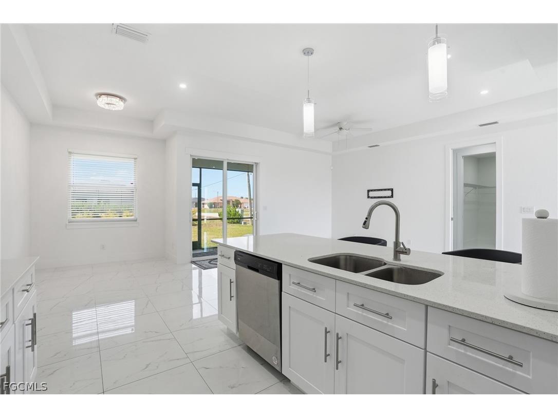 330 El Dorado Boulevard N Cape Coral FL 33993 2026010784 image12