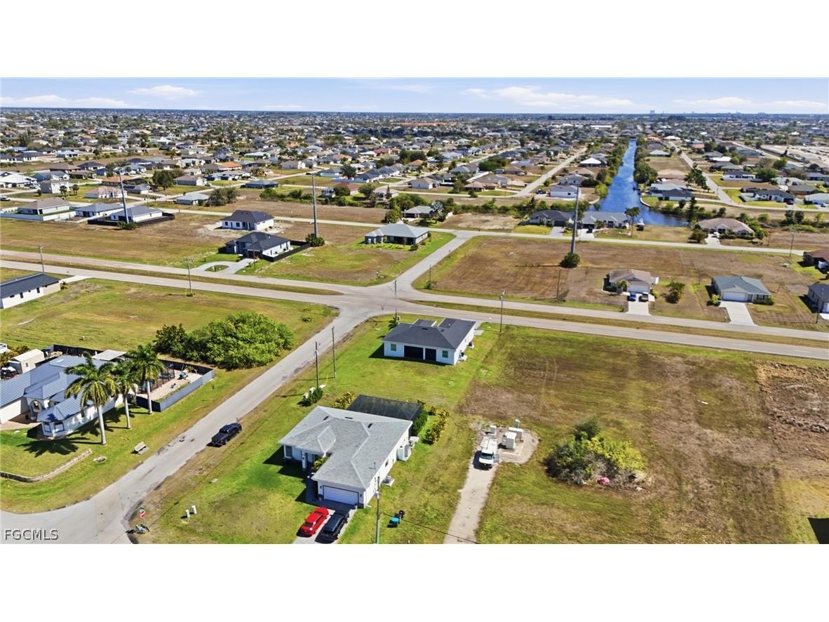 330 El Dorado Boulevard N Cape Coral FL 33993 2026010784 image38