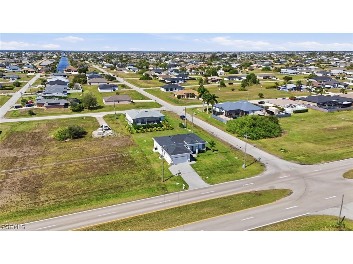 330 El Dorado Boulevard N Cape Coral FL 33993 2026010784 image43