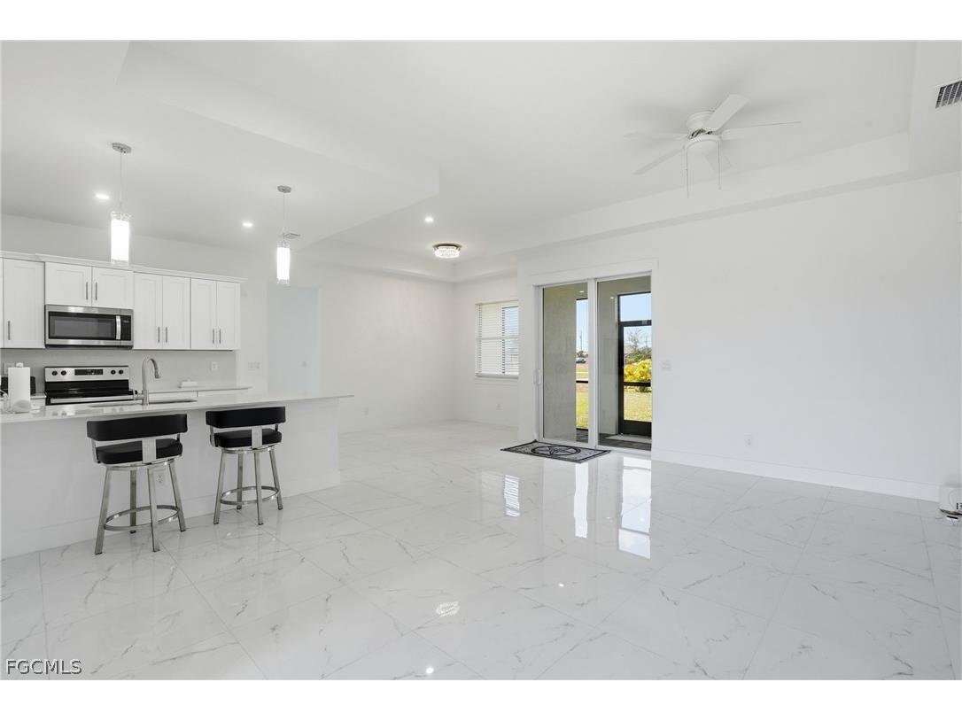 330 El Dorado Boulevard N Cape Coral FL 33993 2026010784 image7