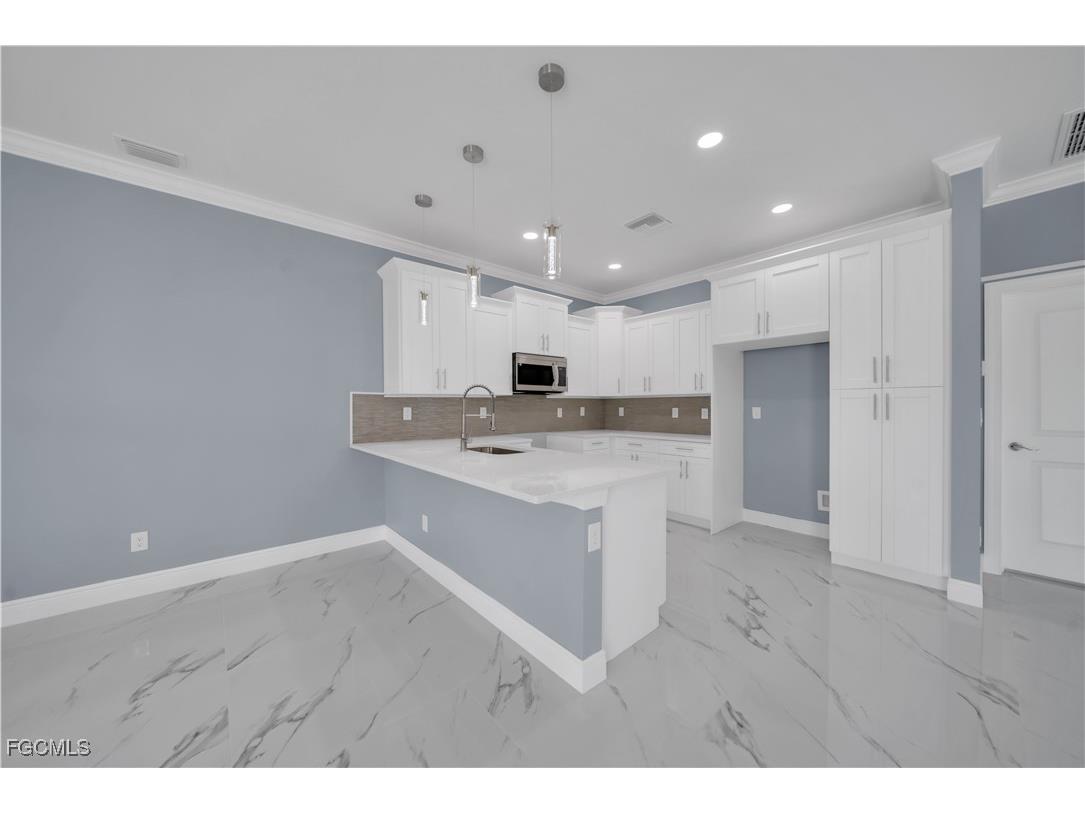 330 Larose Avenue Lehigh Acres FL 33974 2025015423 image17