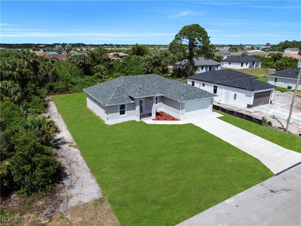 330 Larose Avenue Lehigh Acres FL 33974 2025015423 image2