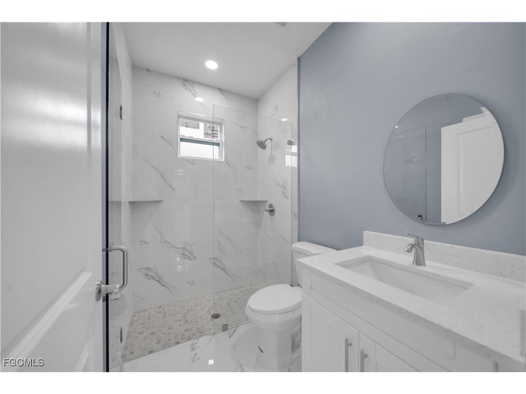 330 Larose Avenue Lehigh Acres FL 33974 2025015423 image28