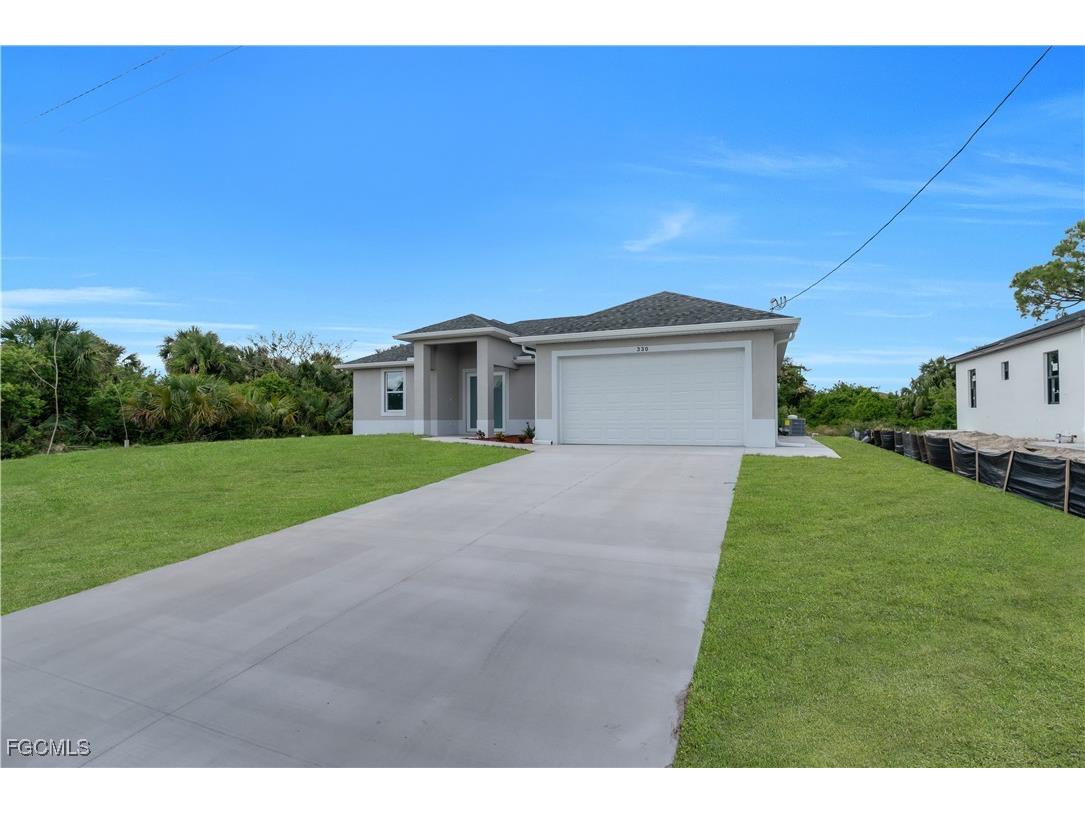 330 Larose Avenue Lehigh Acres FL 33974 2025015423 image6