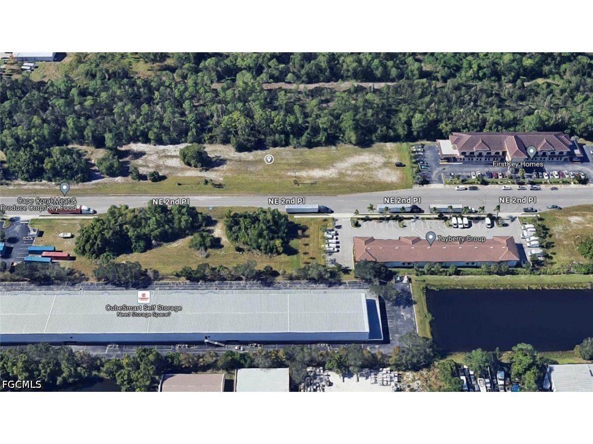330 NE 2nd Place Cape Coral FL 33909 2026016196 image4