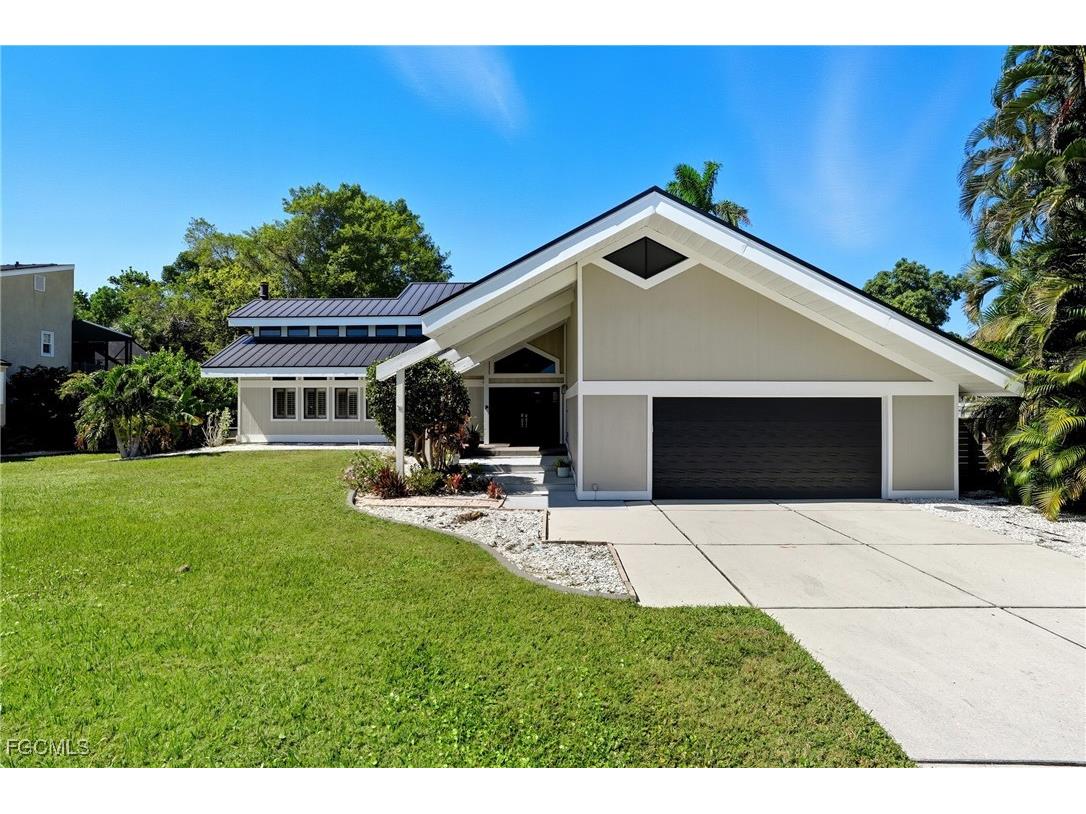 330 Prather Drive Fort Myers FL 33919 2025015667 image1