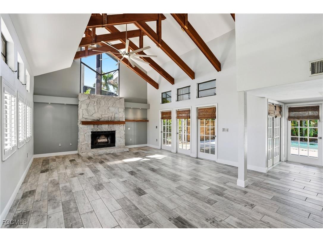 330 Prather Drive Fort Myers FL 33919 2025015667 image10