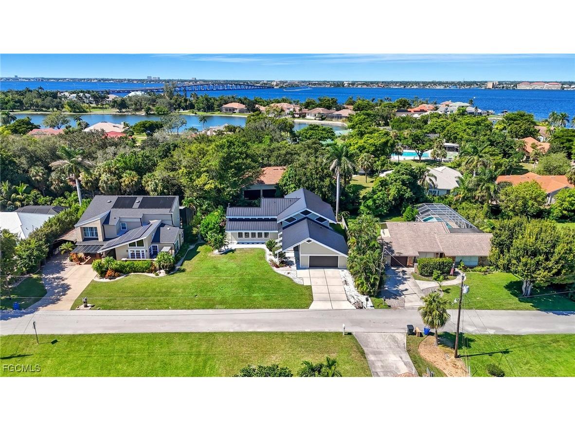 330 Prather Drive Fort Myers FL 33919 2025015667 image4