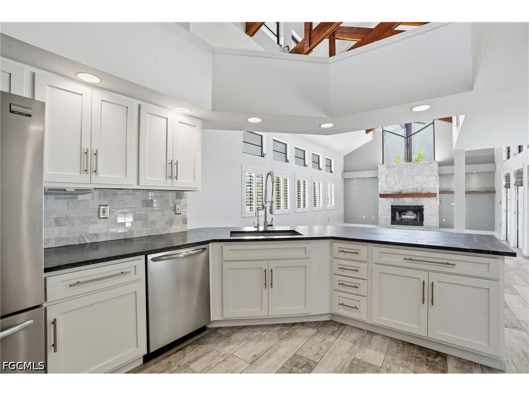 330 Prather Drive Fort Myers FL 33919 2026020793 image17