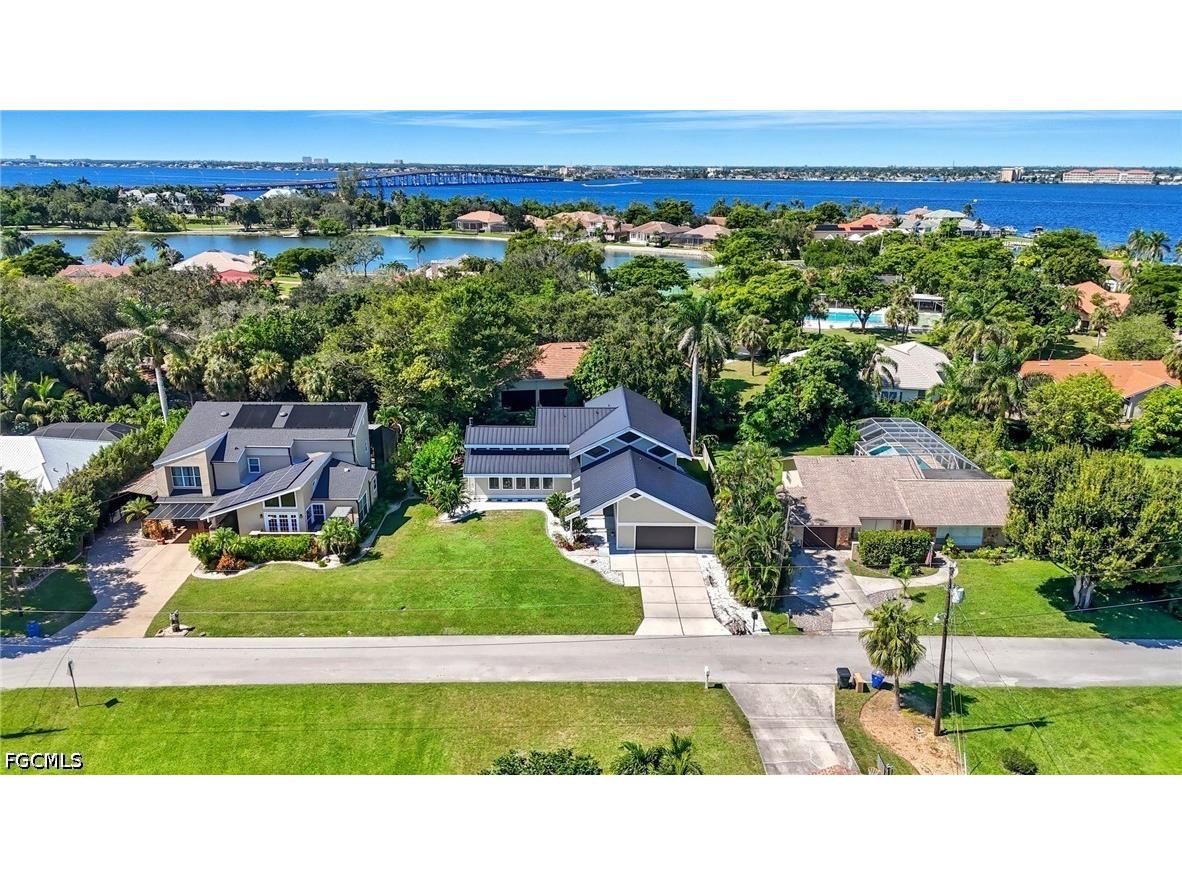330 Prather Drive Fort Myers FL 33919 2026020793 image4