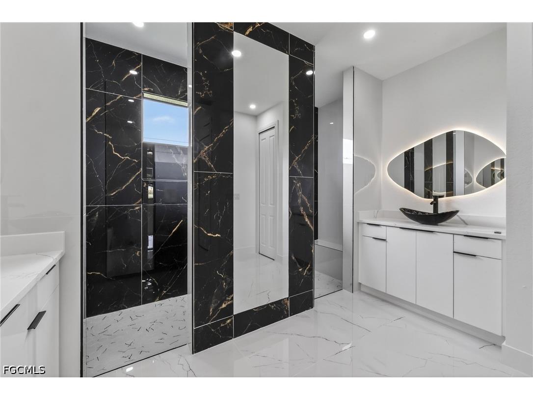 330 SW 26th Place Cape Coral FL 33991 2026024315 image22