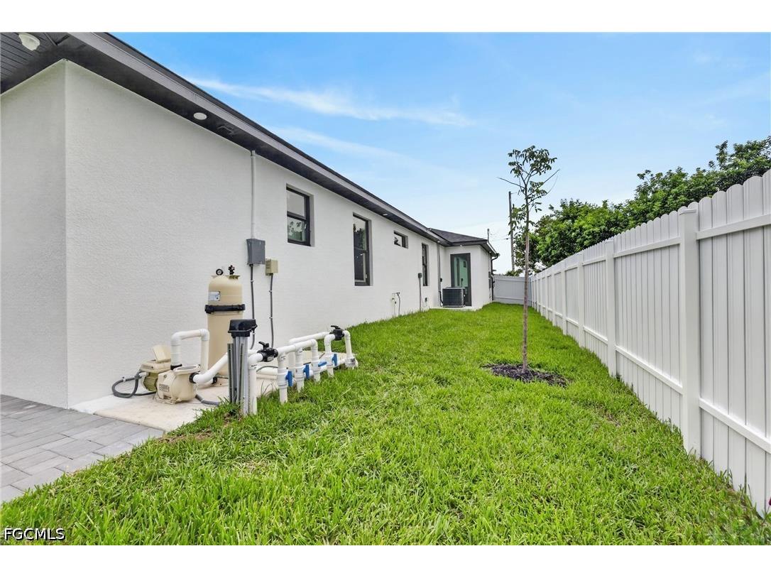 330 SW 26th Place Cape Coral FL 33991 2026024315 image36
