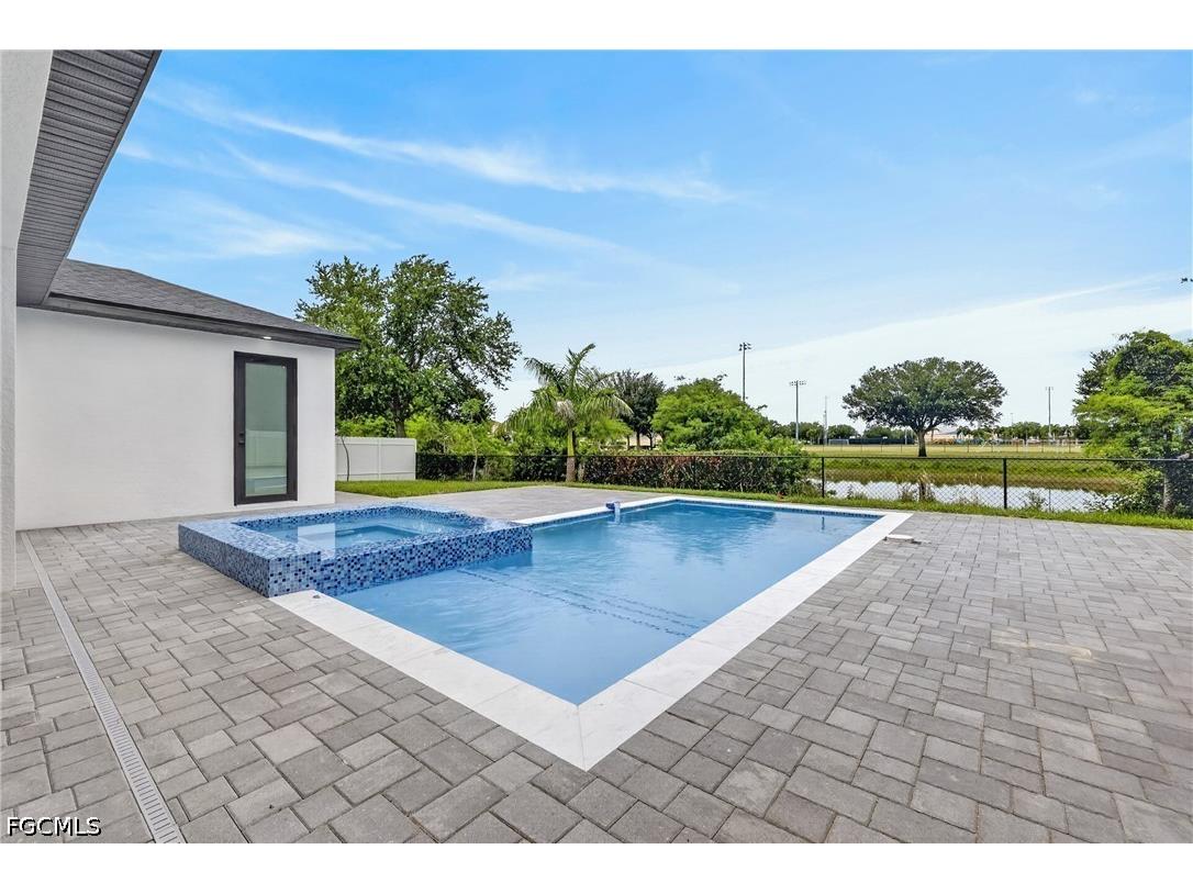 330 SW 26th Place Cape Coral FL 33991 2026024315 image38