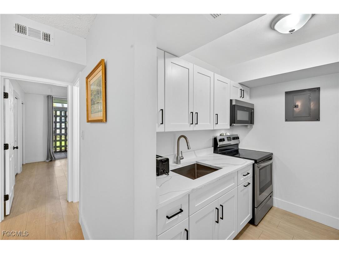 330 Tudor Drive #110 Cape Coral FL 33904 2025018548 image9