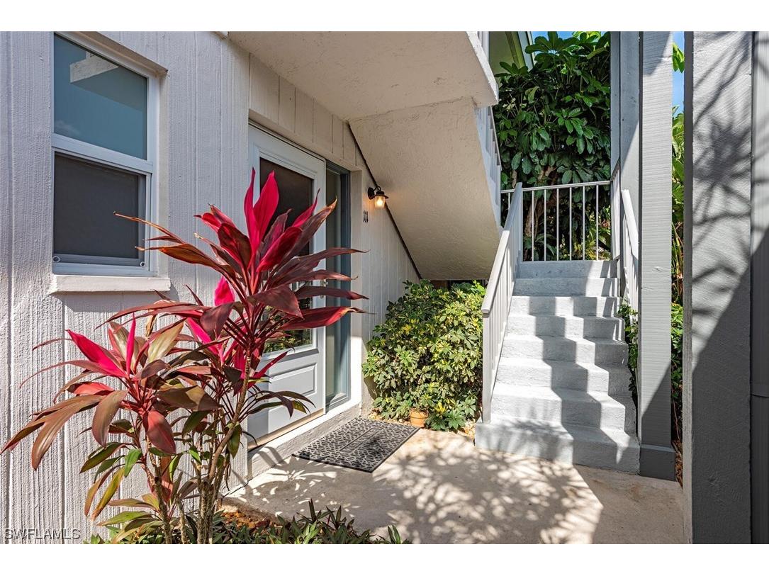 3300 Binnacle Drive #111 Naples FL 34103 224017314 image1