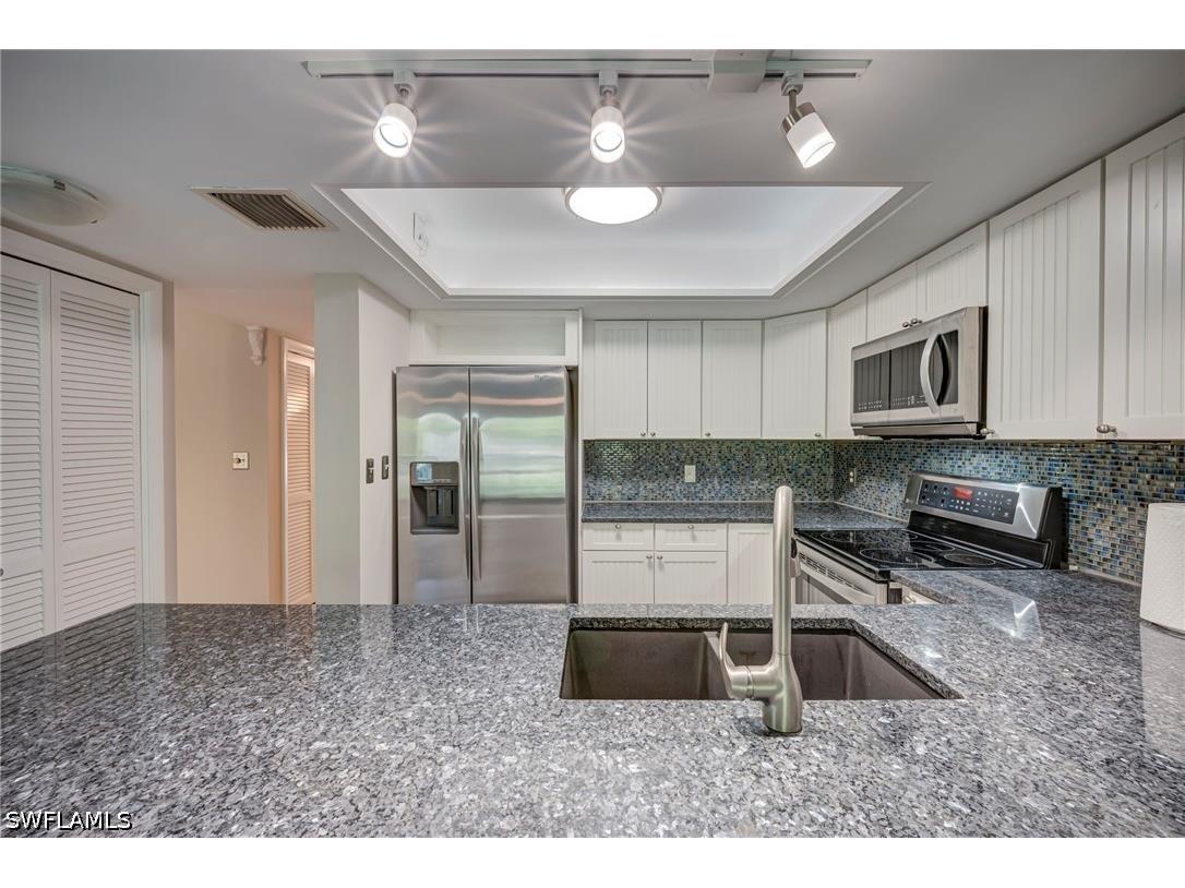 3300 Binnacle Drive #205 Naples FL 34103 226010919 image11