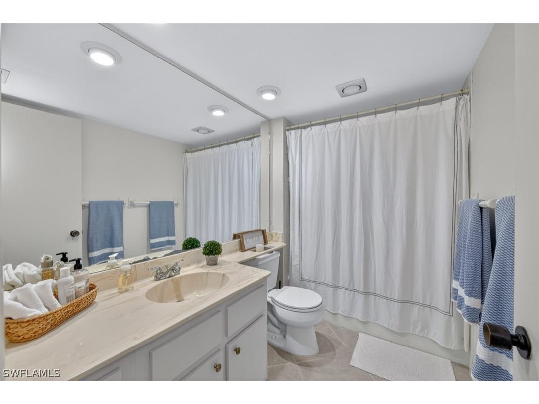3300 Binnacle Drive #206 Naples FL 34103 226010406 image18