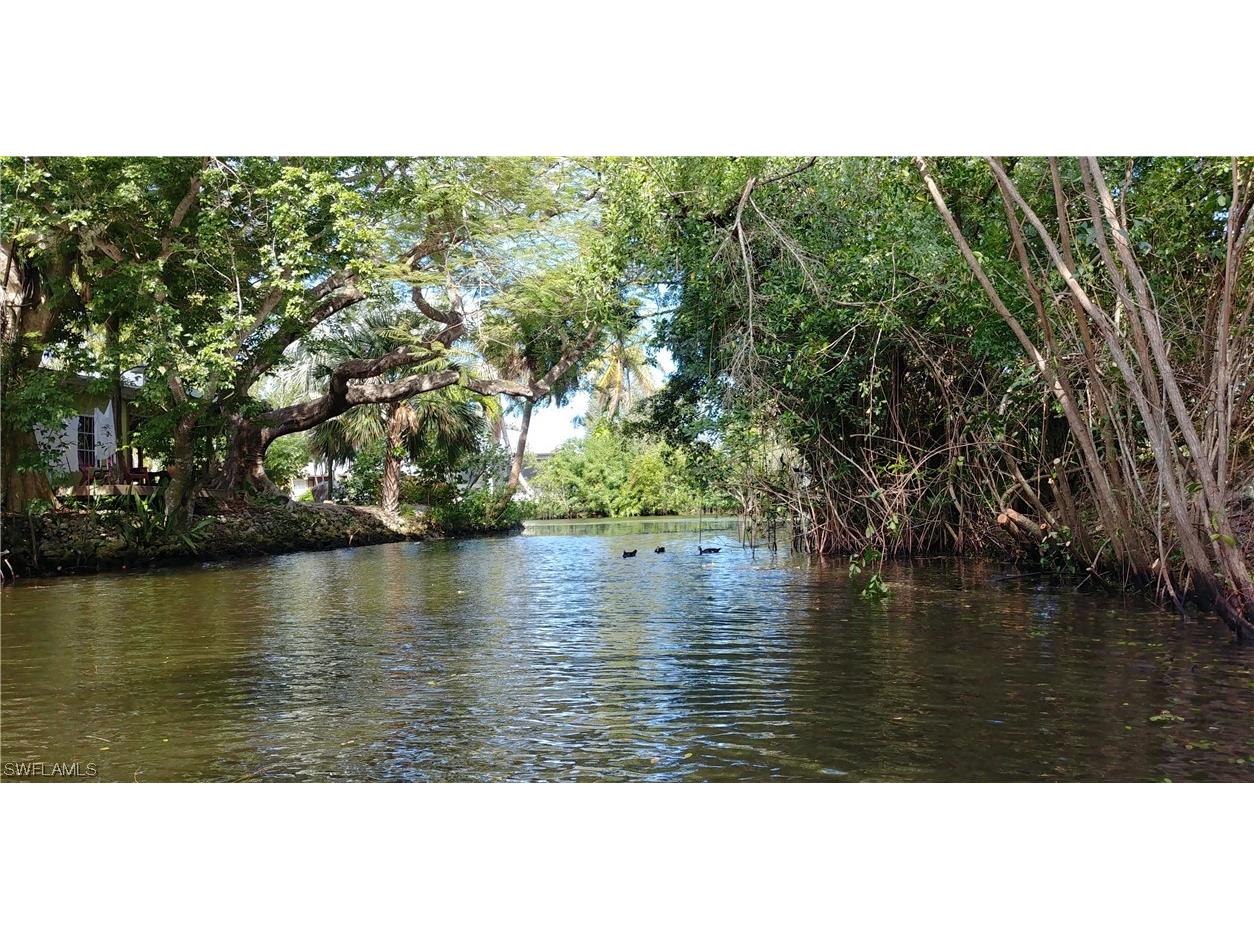 3300 Canal Street Naples FL 34112 223041734 image1