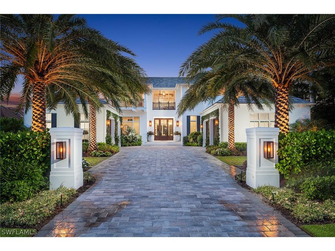 3300 Fort Charles Drive Naples FL 34102 222034383 image1