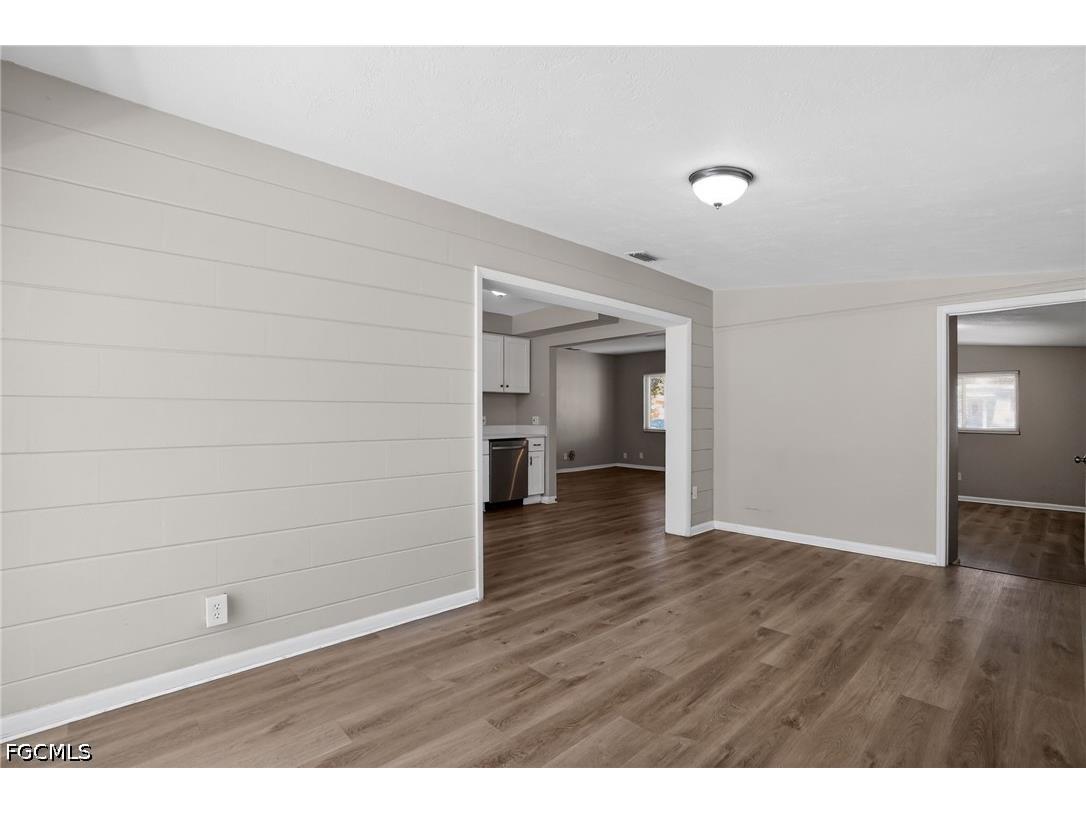 3300 Kingston Street N Saint Petersburg FL 33713 2026021200 image10
