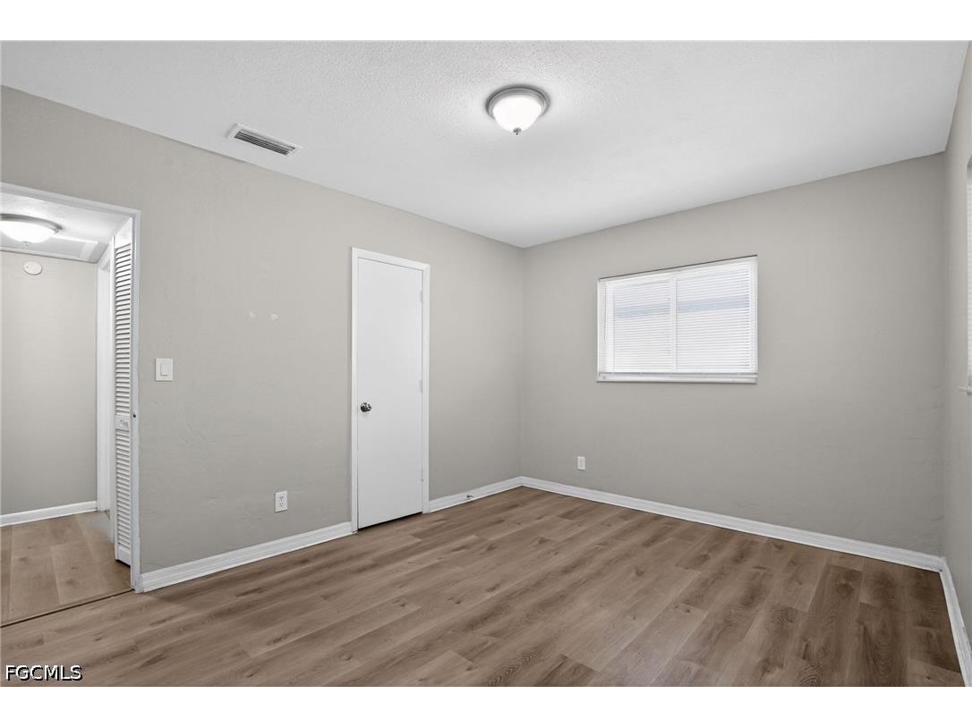 3300 Kingston Street N Saint Petersburg FL 33713 2026021200 image30