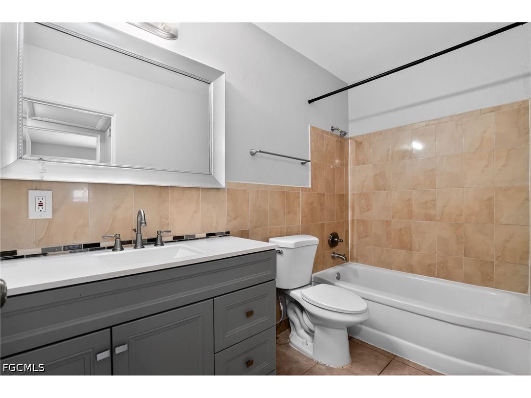 3300 Kingston Street N Saint Petersburg FL 33713 2026021200 image34