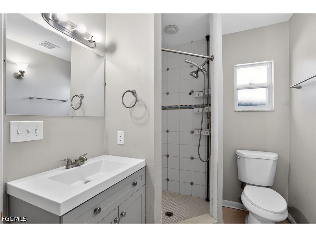 3300 Kingston Street N Saint Petersburg FL 33713 2026021200 image35