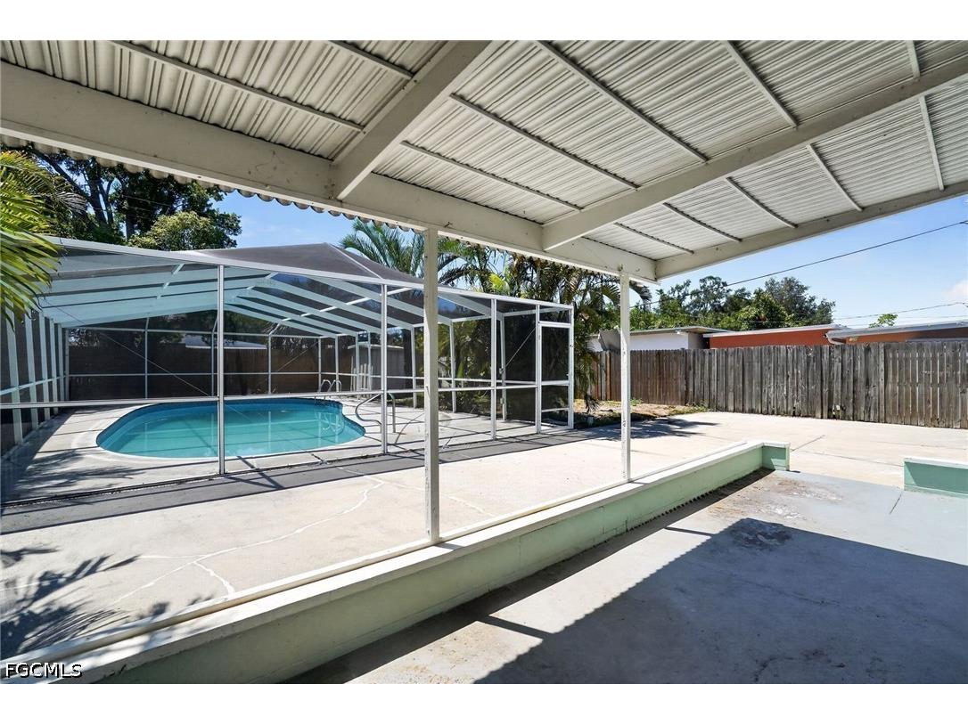 3300 Kingston Street N Saint Petersburg FL 33713 2026021200 image40