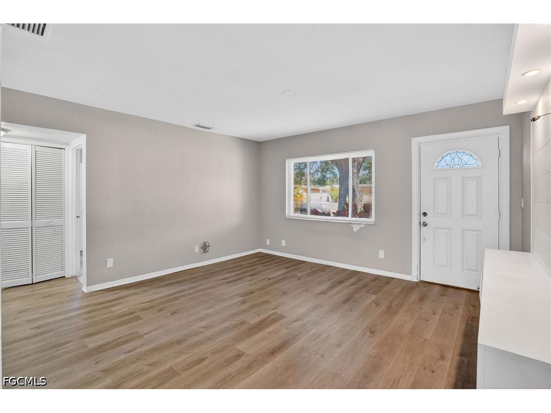 3300 Kingston Street N Saint Petersburg FL 33713 2026021200 image8