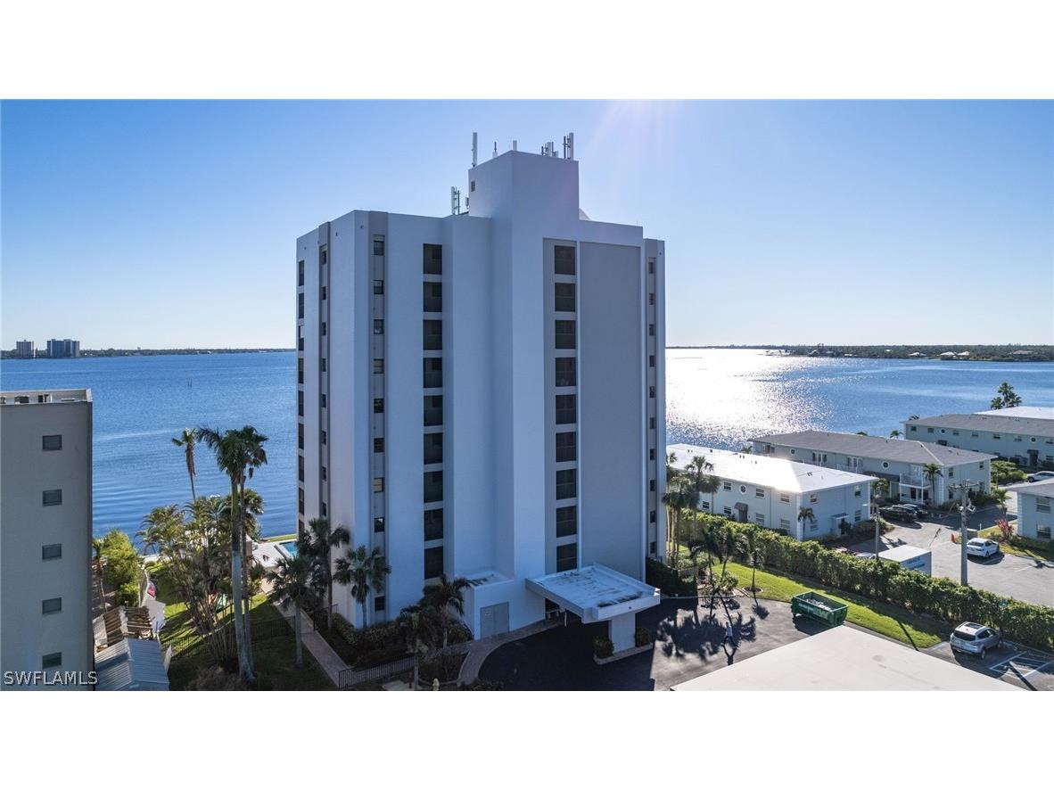 3300 N Key Drive #1E North Fort Myers FL 33903 223000838 image1