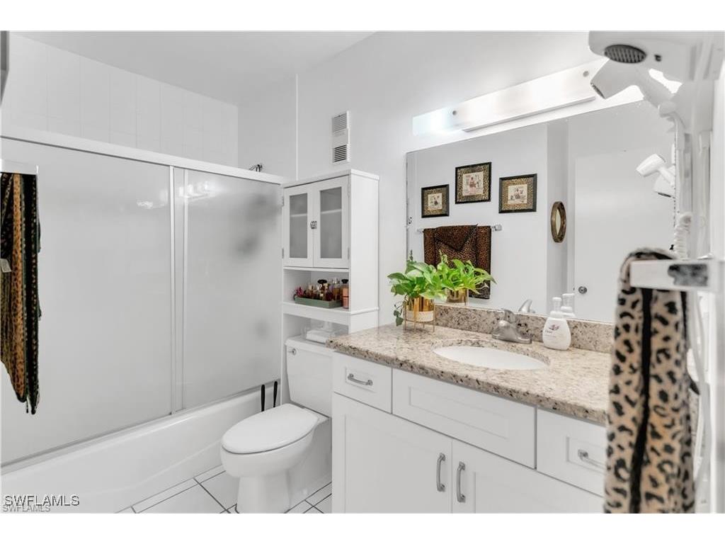 3300 N Key Drive #2C North Fort Myers FL 33903 2025001440 image13