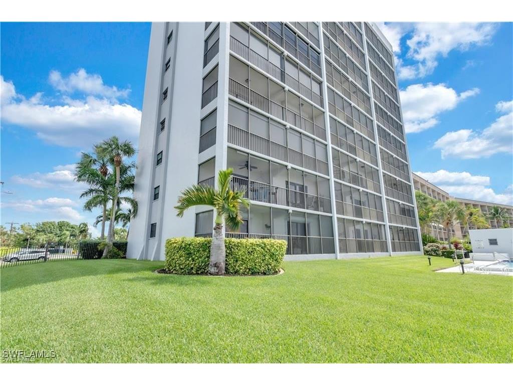 3300 N Key Drive #2C North Fort Myers FL 33903 2025001440 image25