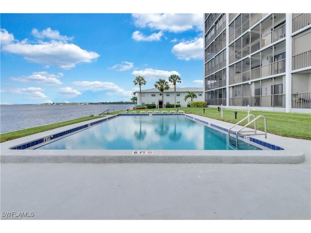 3300 N Key Drive #2C North Fort Myers FL 33903 2025001440 image28