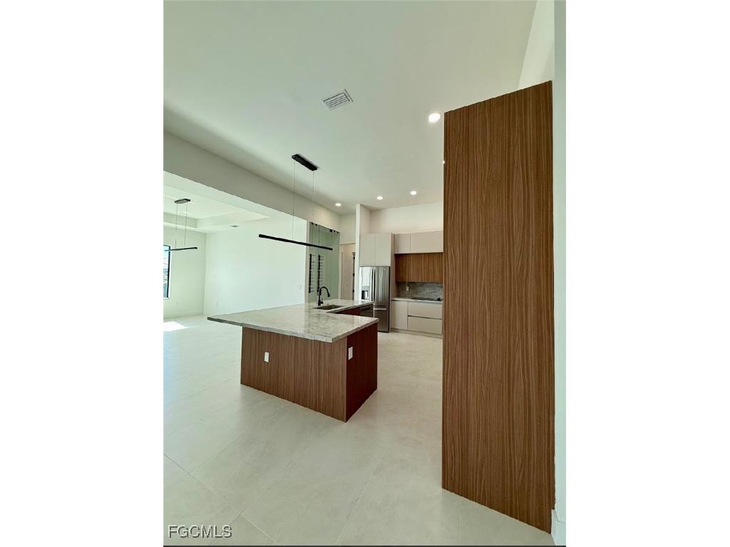 3300 NW 1st Terrace Cape Coral FL 33993 2025019774 image6