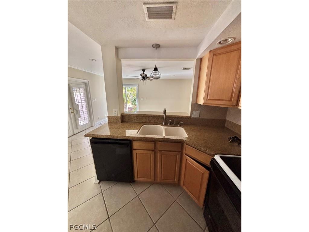 3300 New South Province Boulevard #3 Fort Myers FL 33907 2026007292 image16