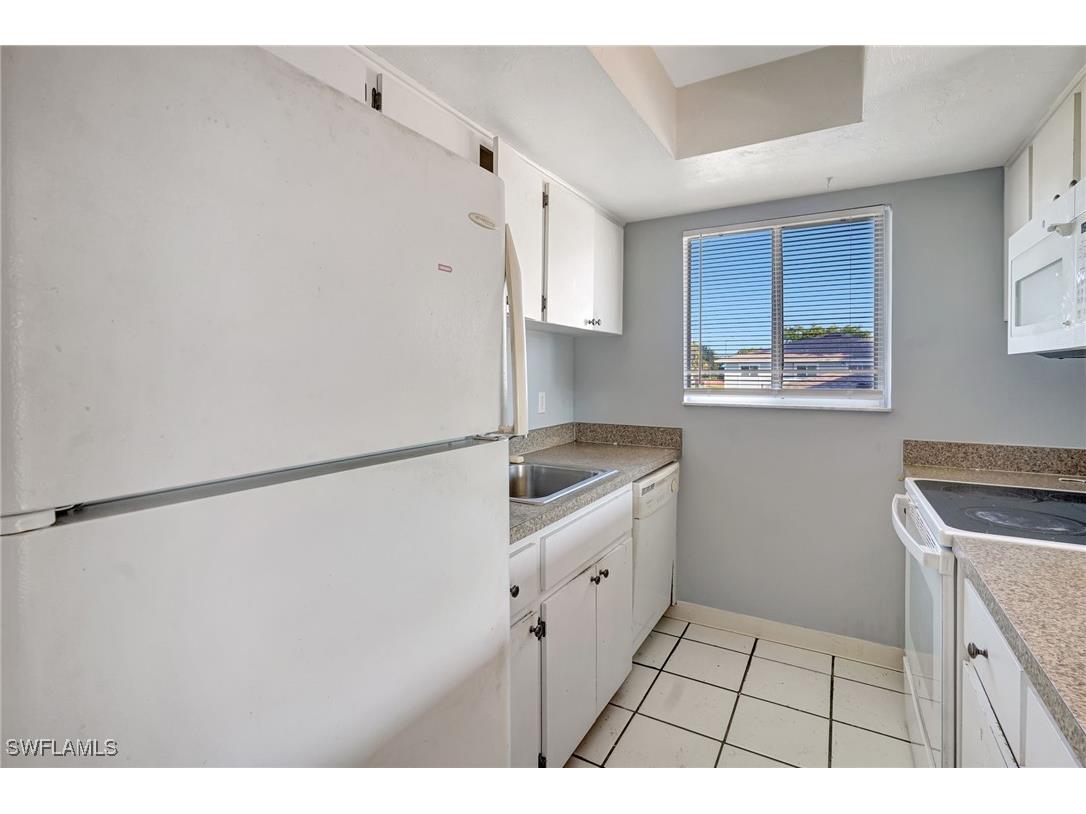 3300 Prince Edward Island Circle #4 Fort Myers FL 33907 225080520 image9