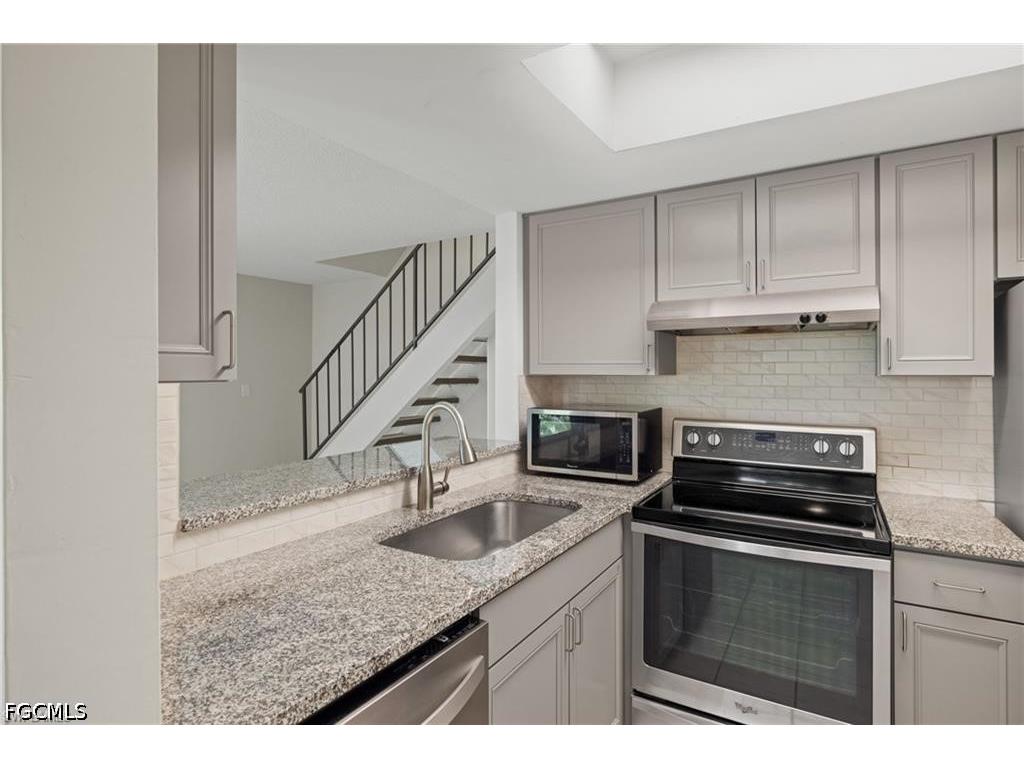 3300 Royal Canadian Trace #3 Fort Myers FL 33907 2026028876 image3