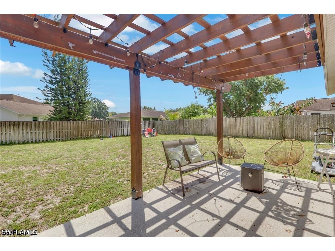 3300 Valencia Drive Naples FL 34120 226017739 image22
