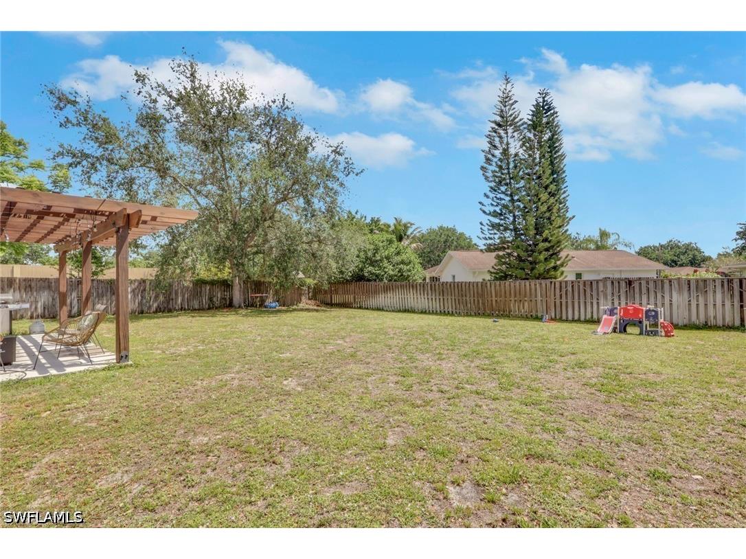 3300 Valencia Drive Naples FL 34120 226017739 image24