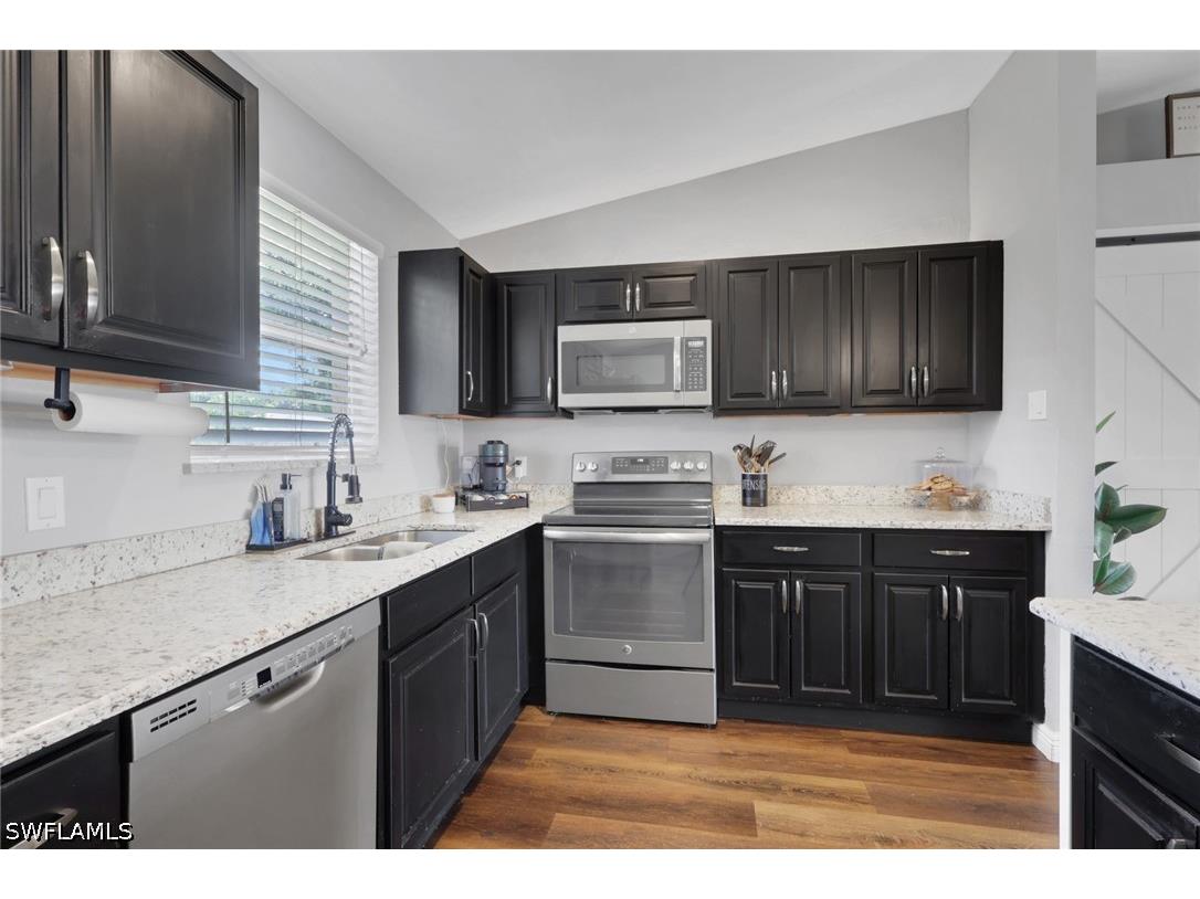 3300 Valencia Drive Naples FL 34120 226017739 image8