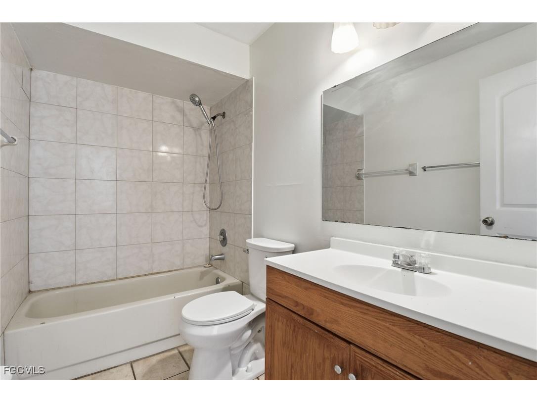 3301 2nd Street W Lehigh Acres FL 33971 2025017589 image8